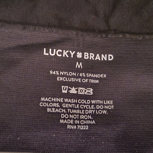 New Lucky Brand Sports Bra Medium  BLACK stretch Design - Picture 3 of 4